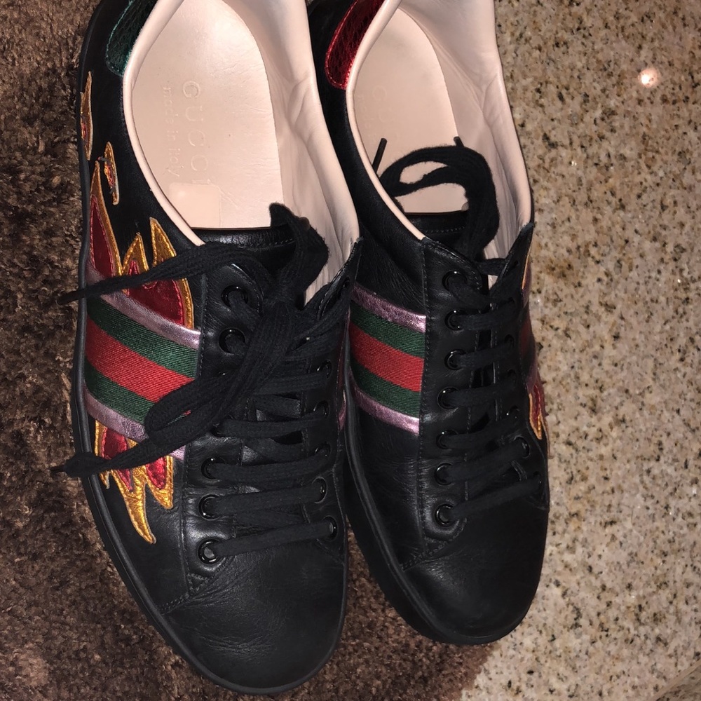 Gucci men shoes little use, size 7!